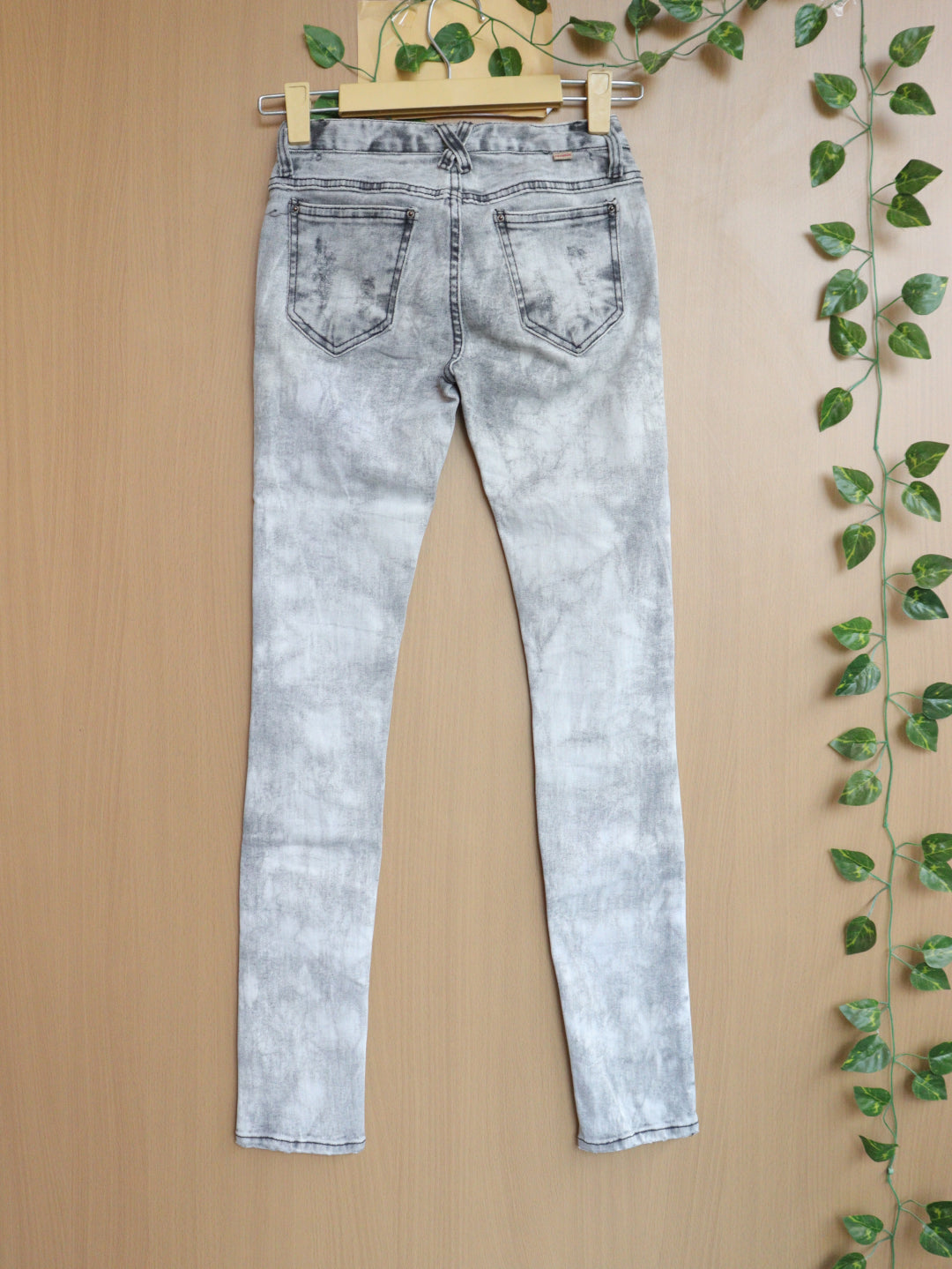 Shaded Jeans - 24"