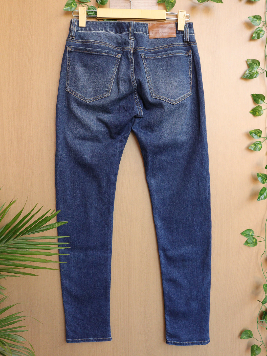 Shaded Blue Jeans - 28"