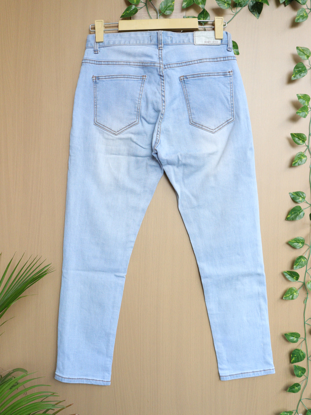 Blue Ripped Jeans - 28"
