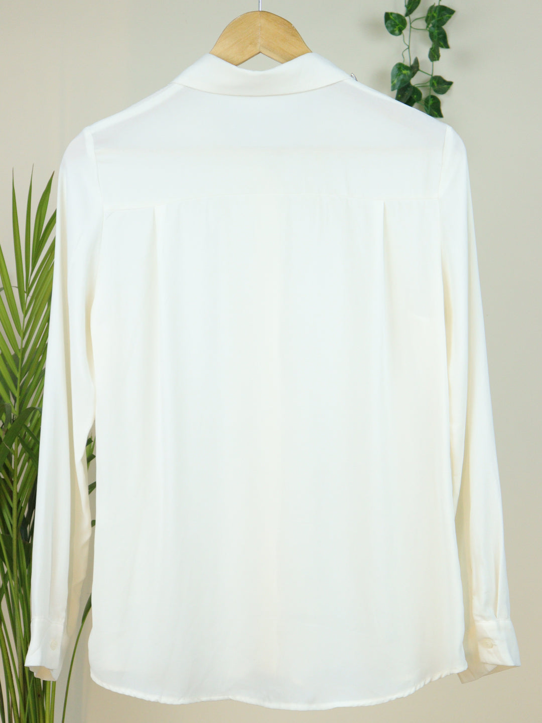 Off White Shirt - 37"