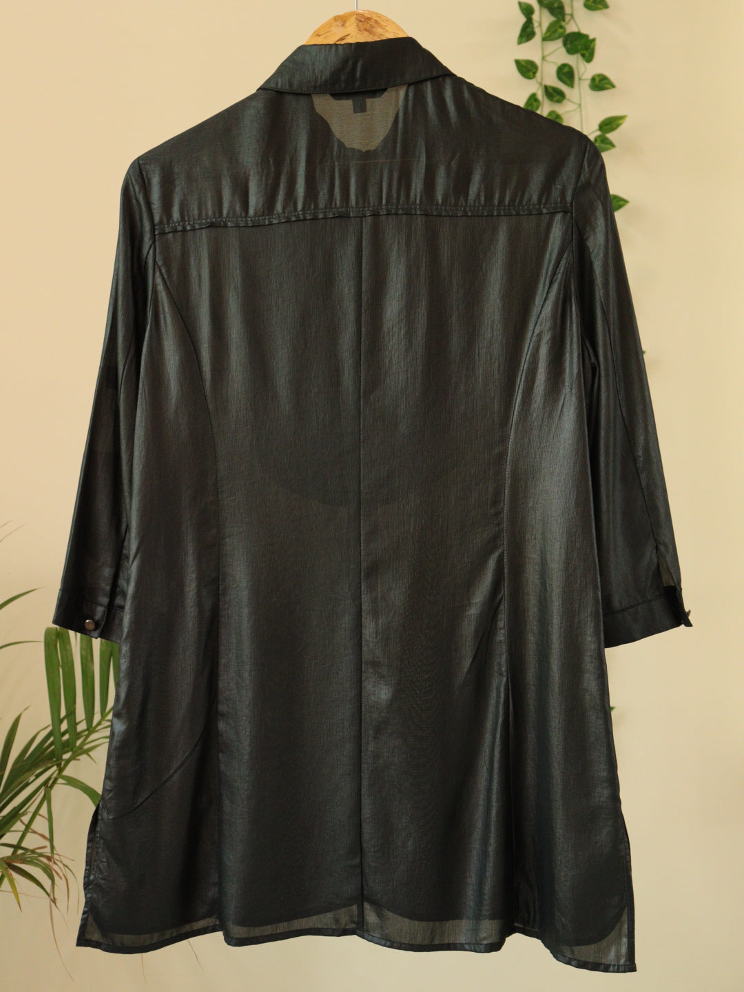Black Shirt - 38"