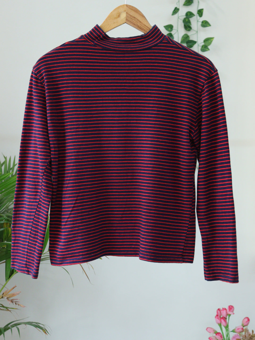 Red Turtle Neck - 38"