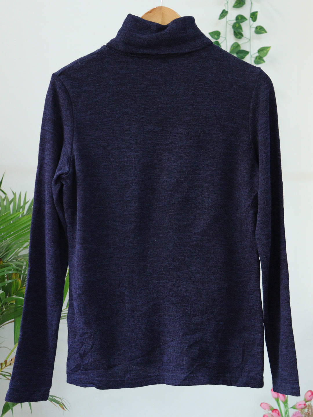 Blue Turtle Neck - 40"