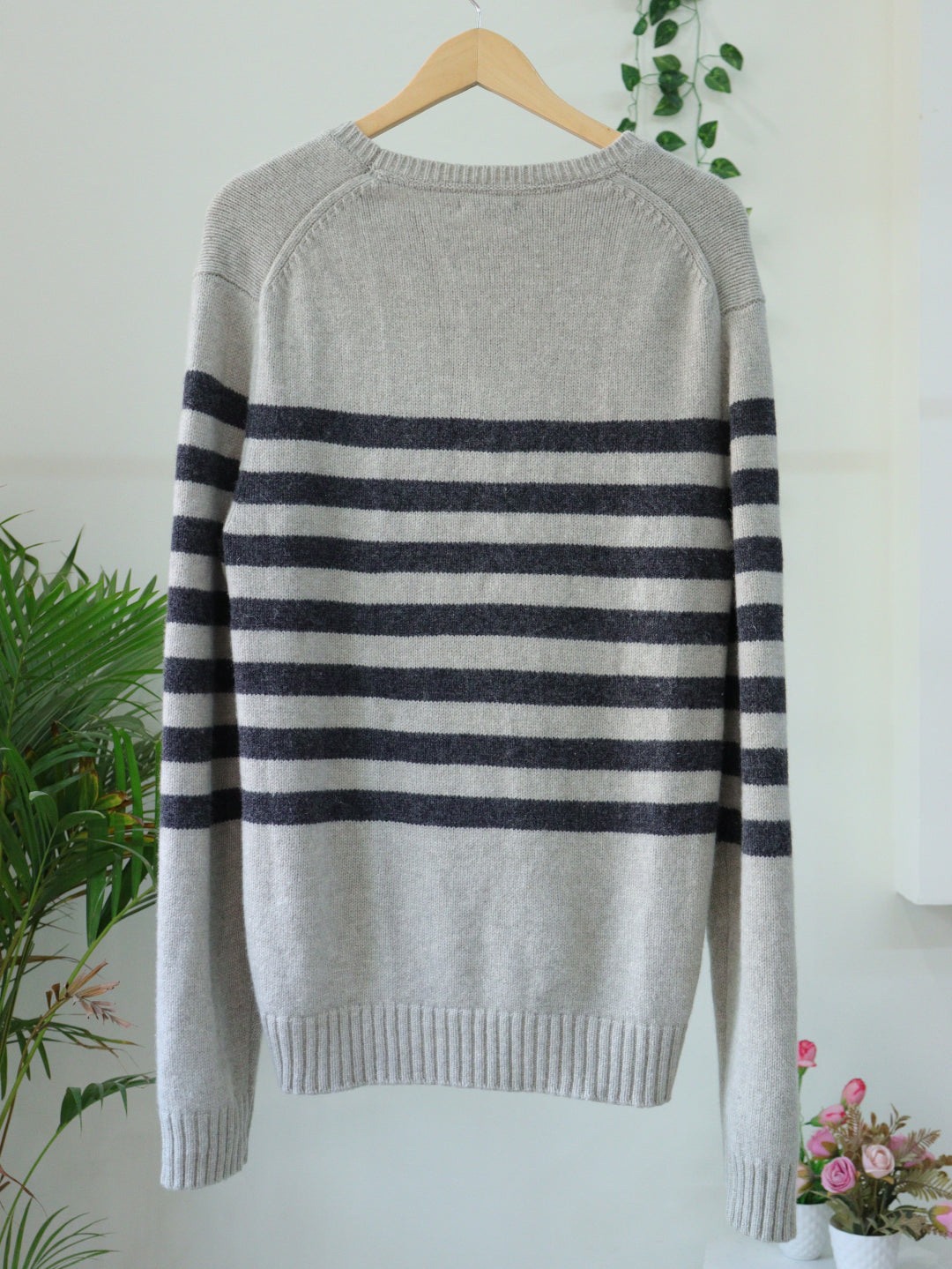 Grey Pullover - 44"