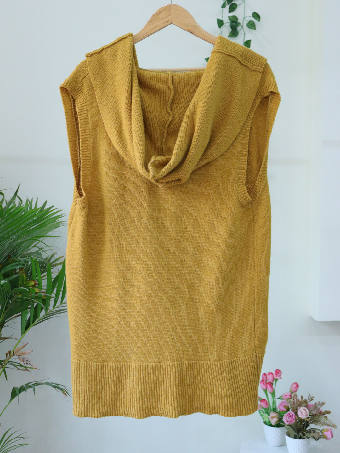 Yellow Hooded Sweater - 44"