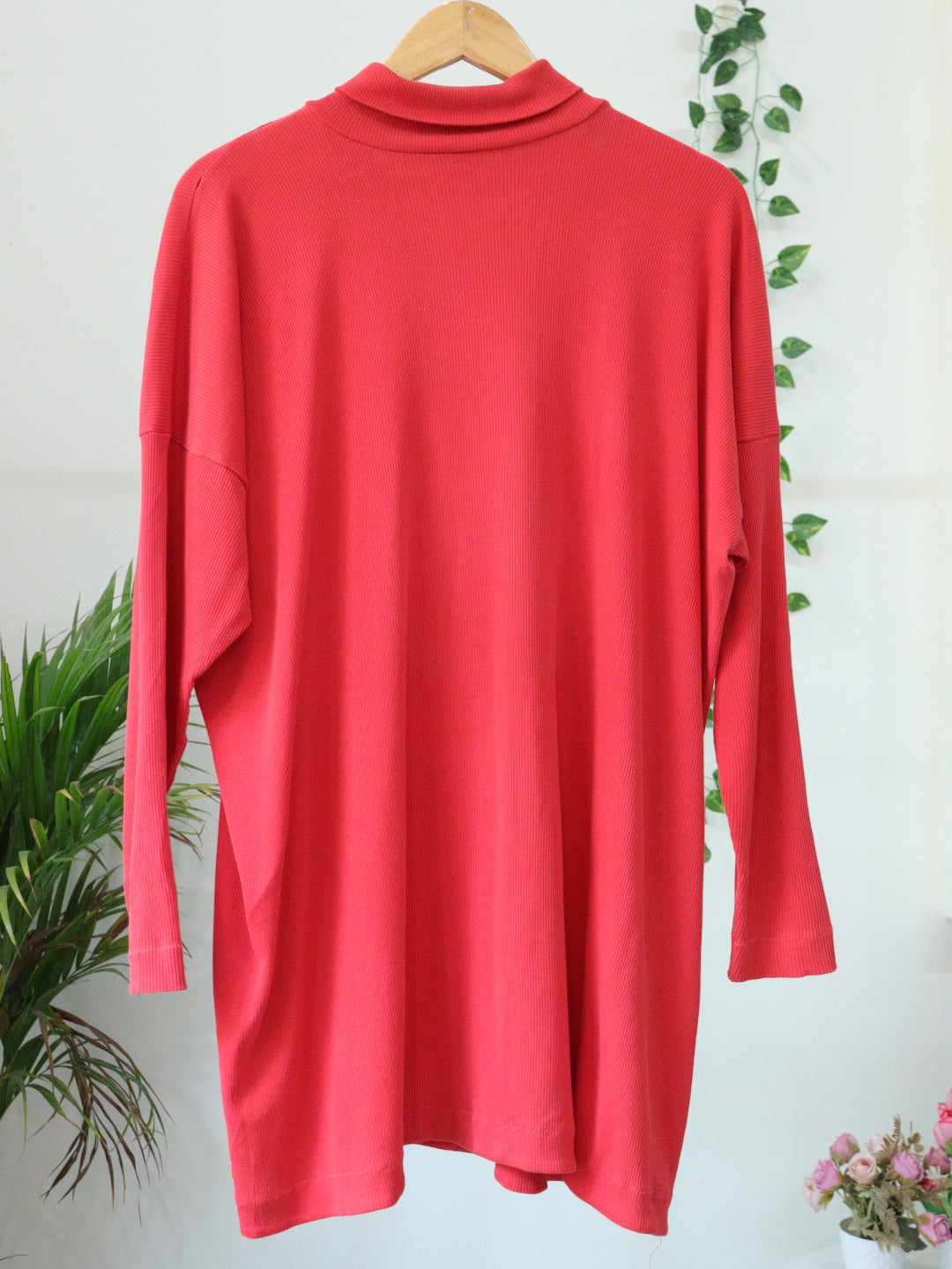 Red Turtle Neck - 42"