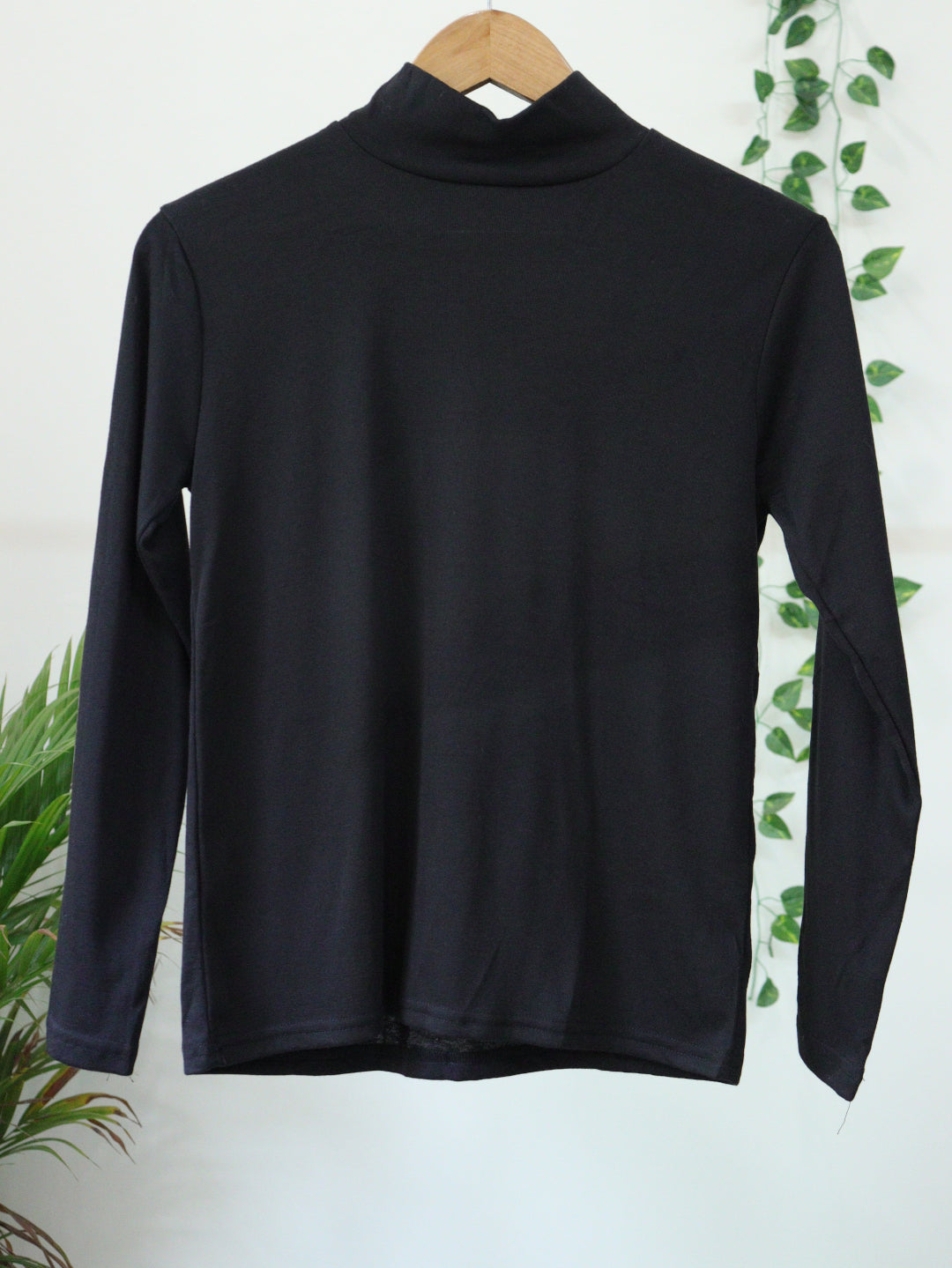Black Turtle Neck - 36"