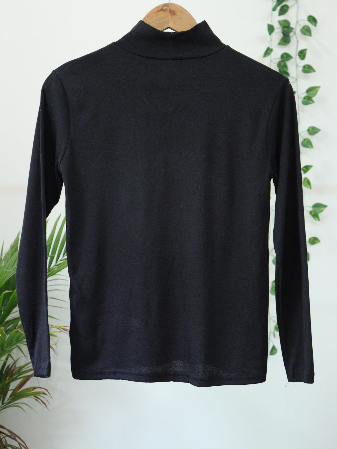 Black Turtle Neck - 36"