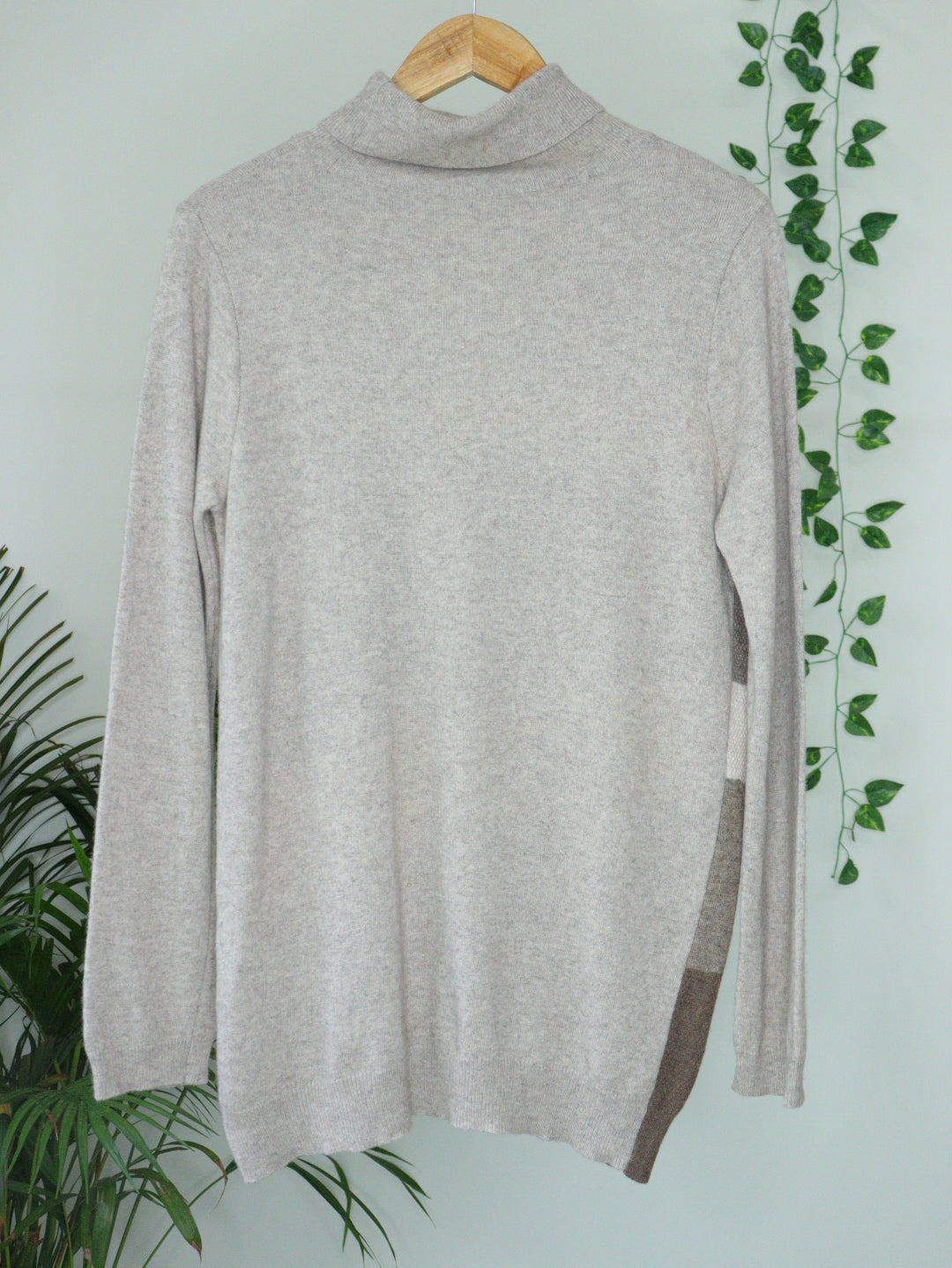 Grey Brown Turtle Neck - 38"