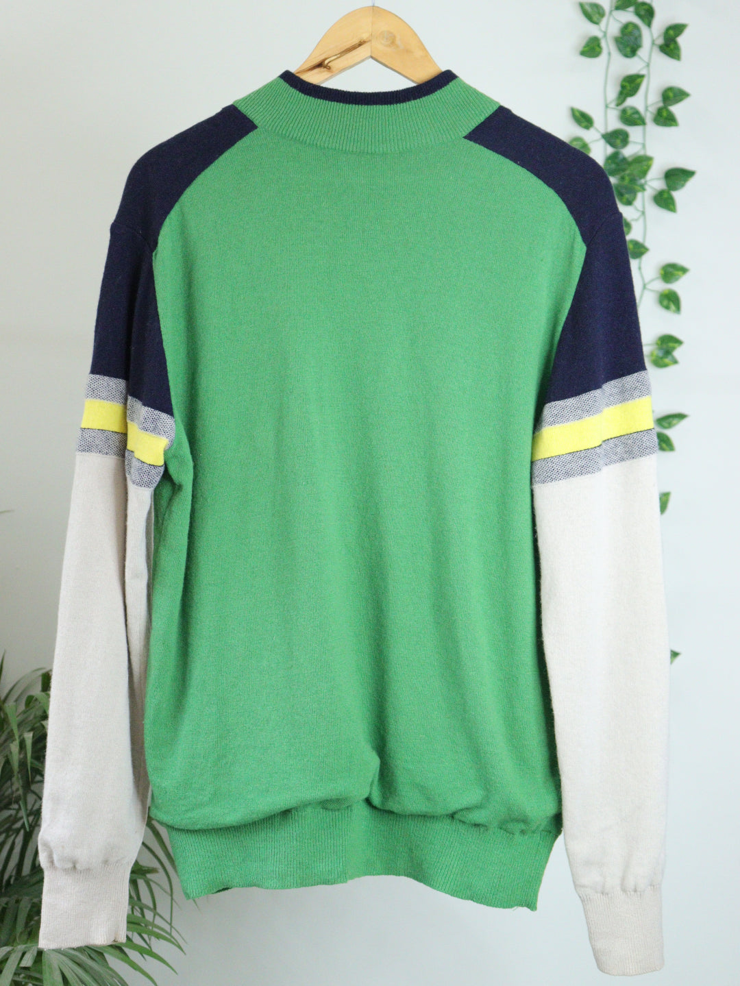 Green Pullover - 42"