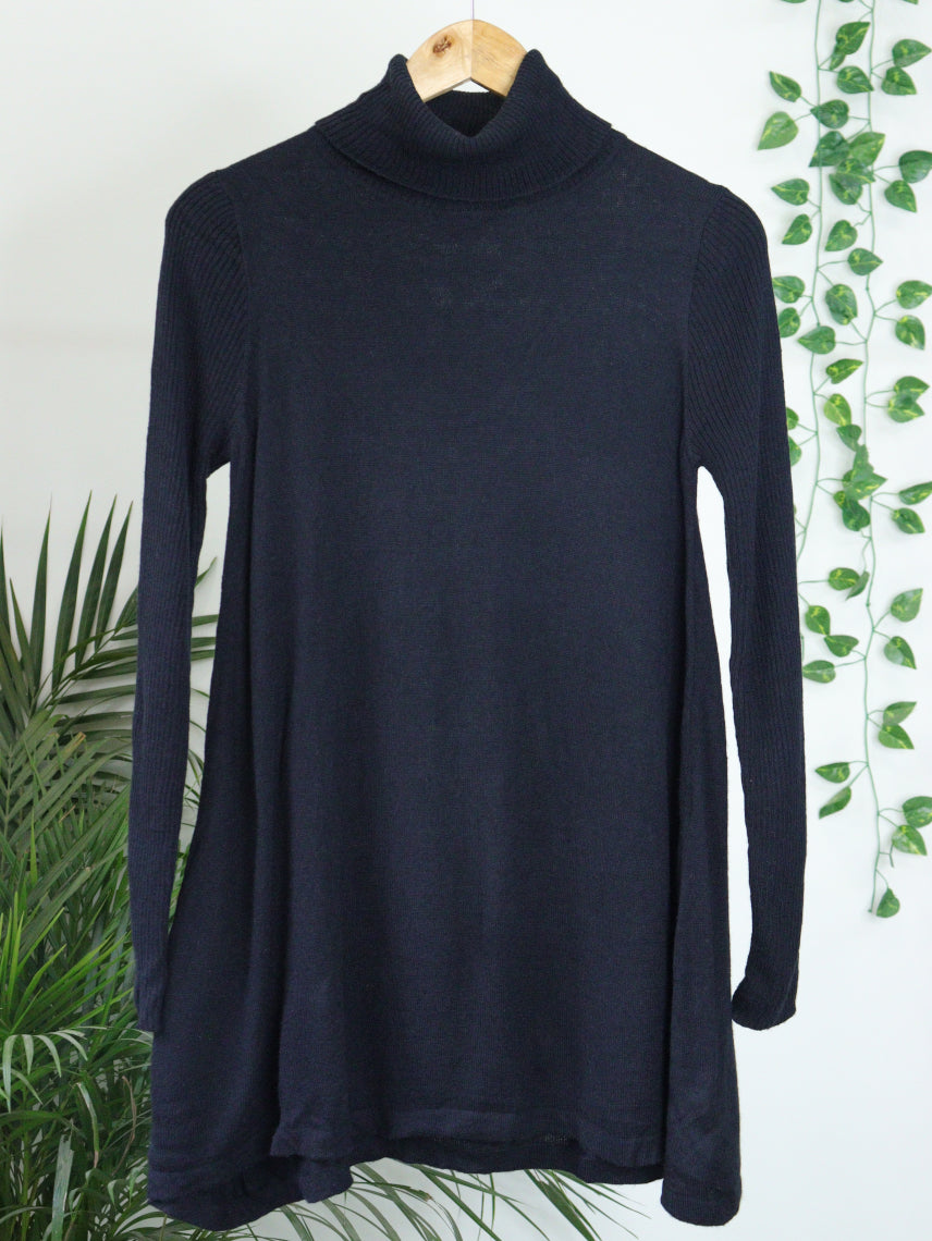 Black Turtle Neck - 36"