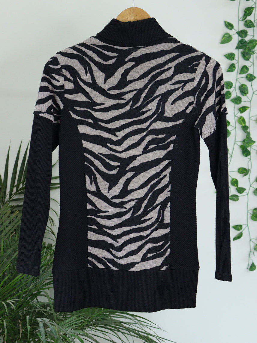 Black Turtle Neck - 34"