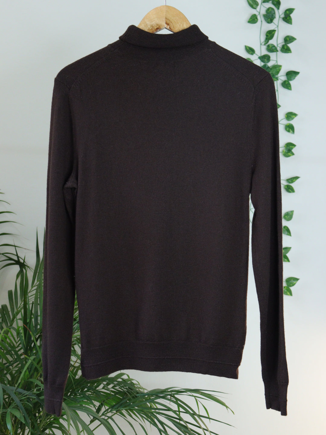 Brown Turtle Neck - 38"