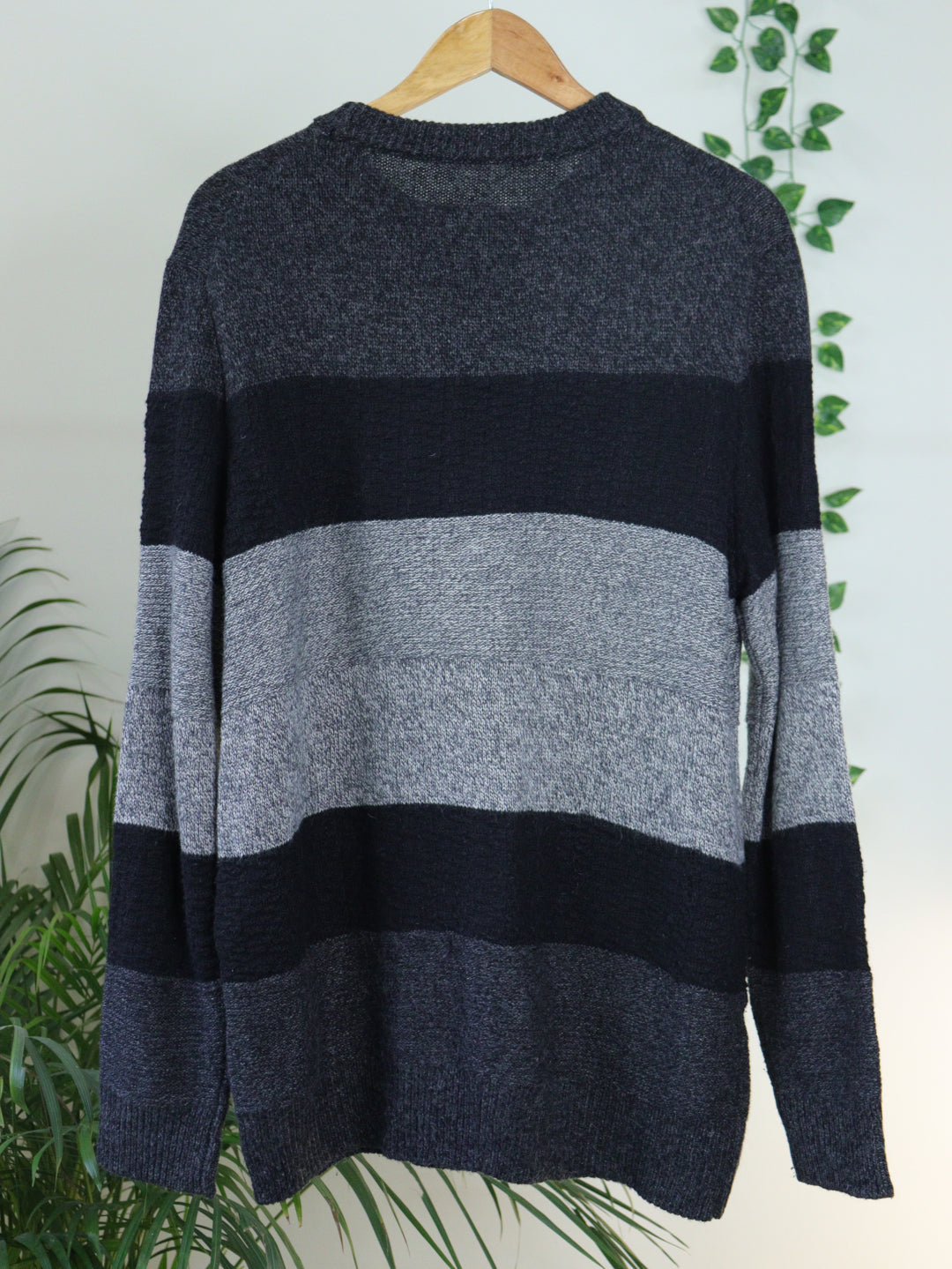 Grey Pullover - 44"