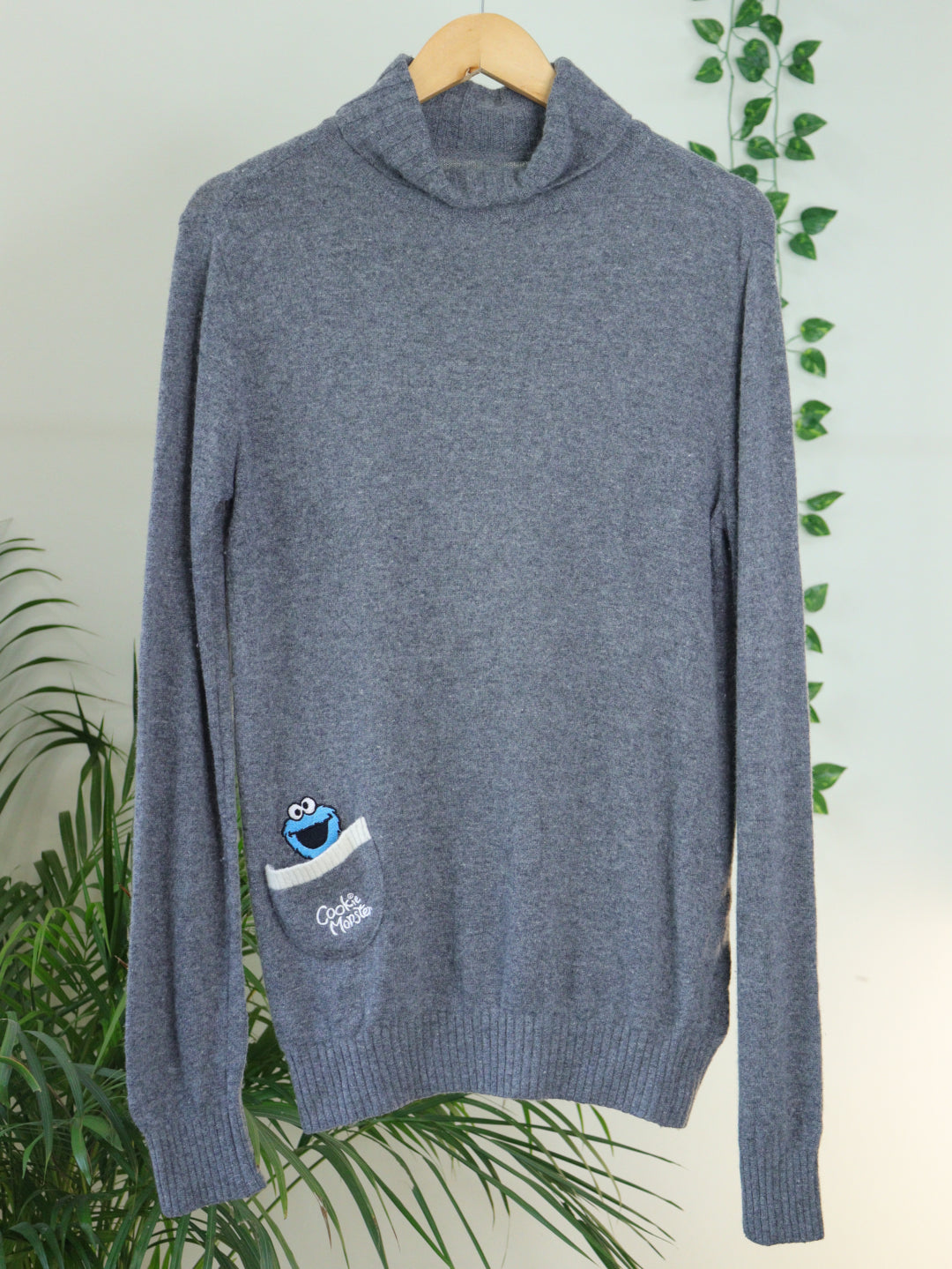 Grey Turtle Neck - 40"