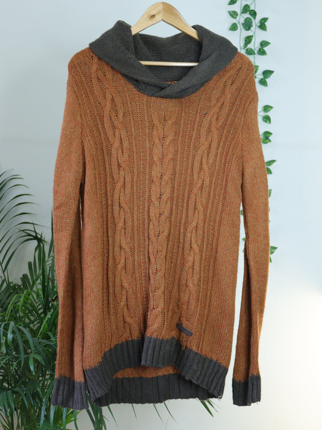 Brown Sweater - 44"