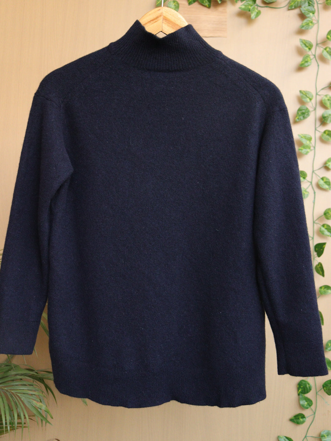 Blue Turtle Neck - 40"