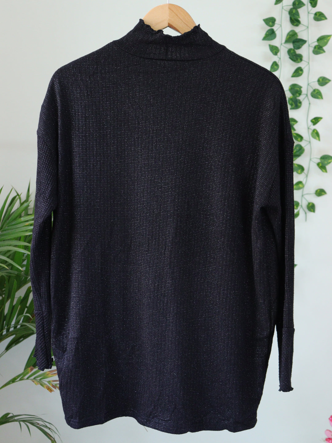 Black Turtle Neck - 40"