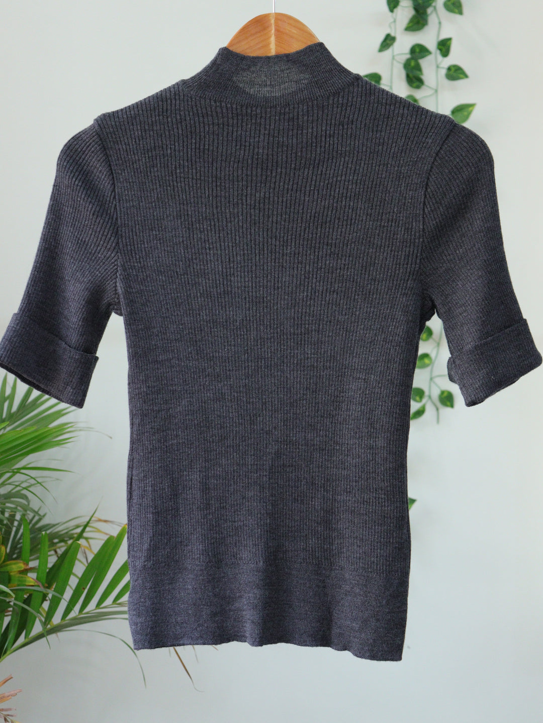 Grey Turtle Neck - 34"
