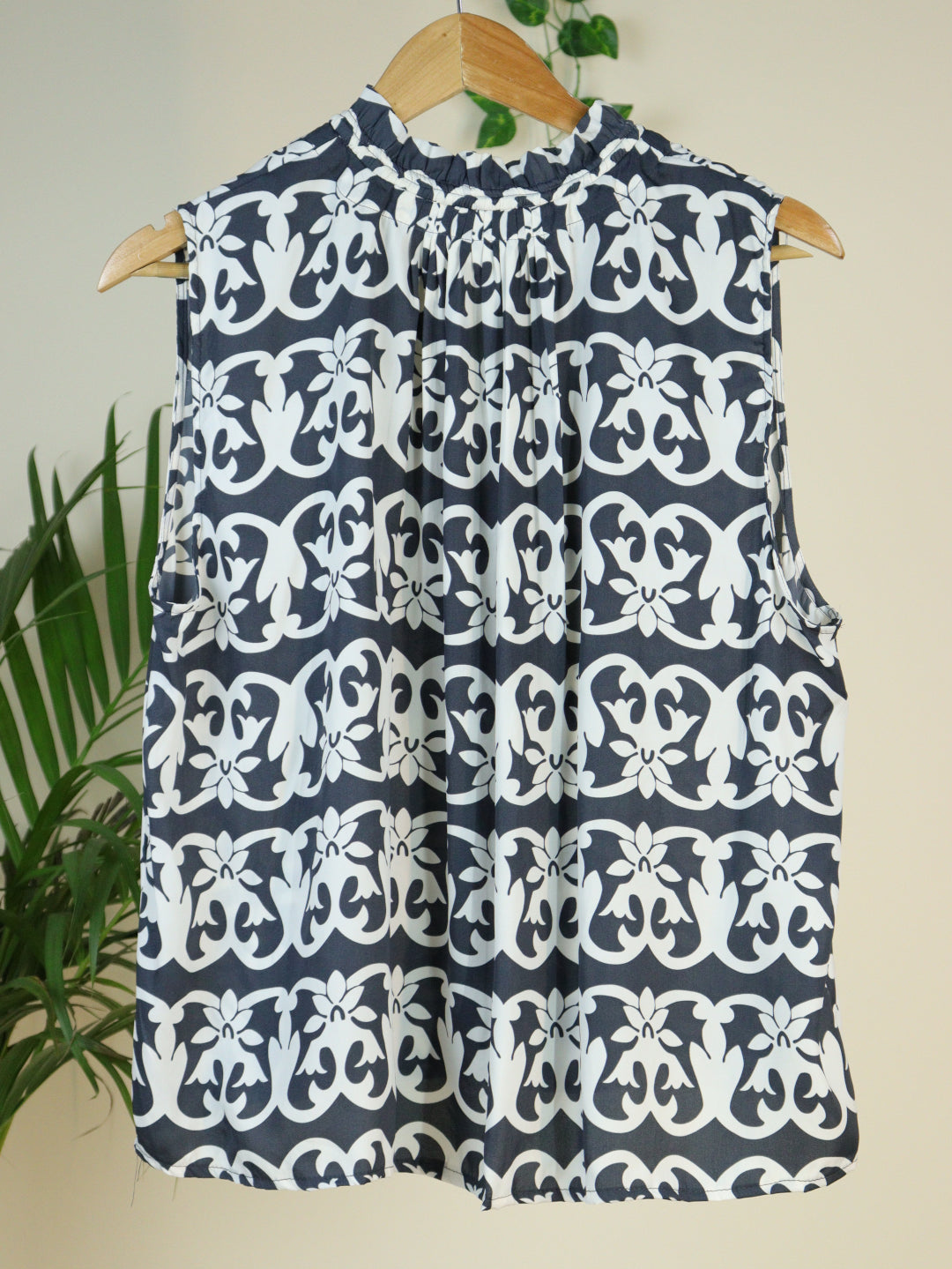 Blue Printed Top - 40"