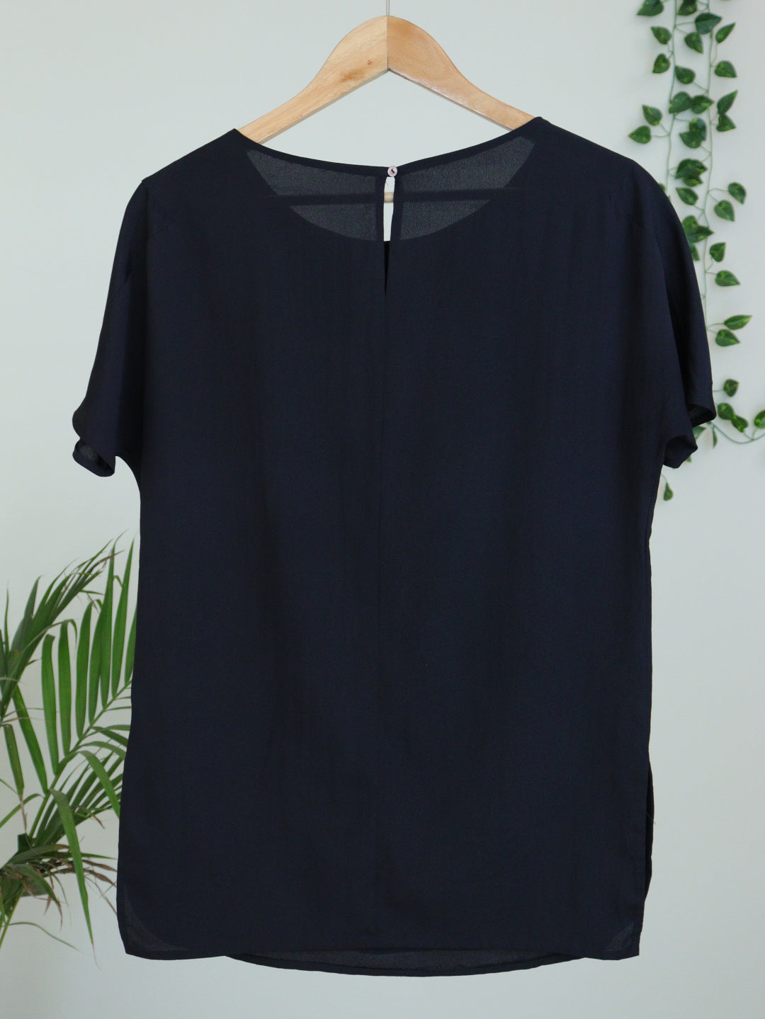 Printed Black Top - 38"