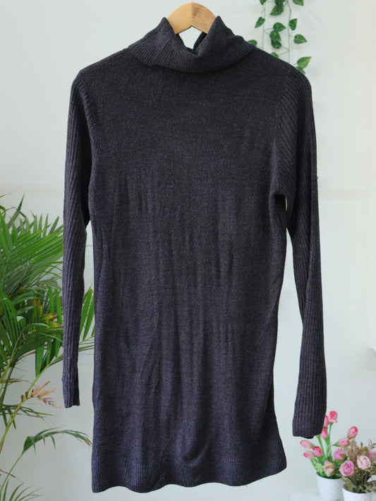 Grey Turtle Neck - 38"
