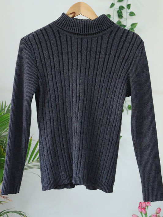 Grey Turtle Neck - 40"