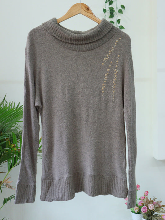 Grey Turtle Neck - 40"