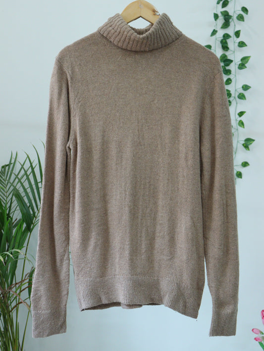 Brown Turtle Neck - 38"