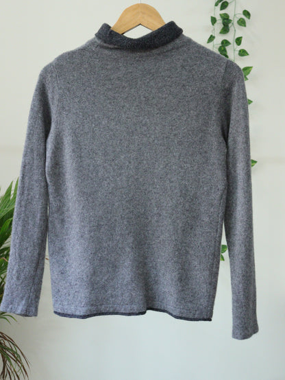 Grey Turtle Neck - 36"