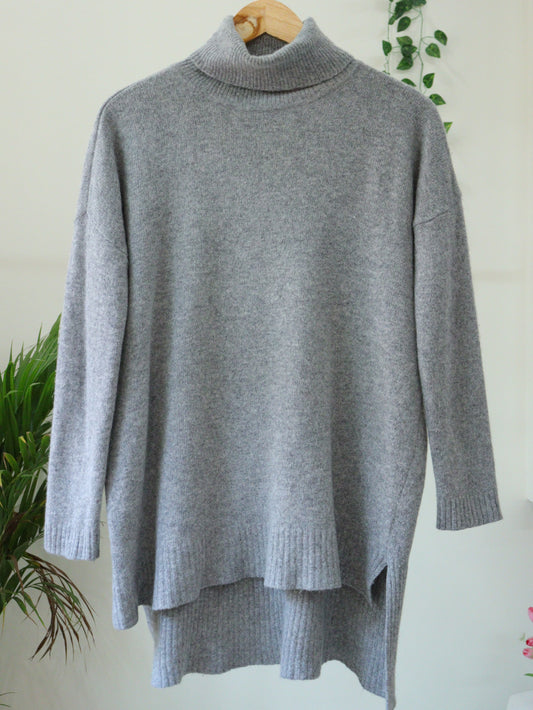 Grey Turtle Neck - 38"