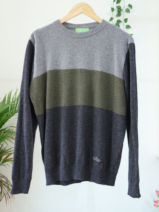 Grey Pullover - 42"