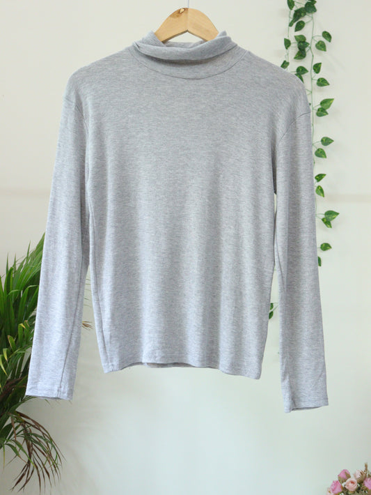 Grey Turtle Neck - 38"
