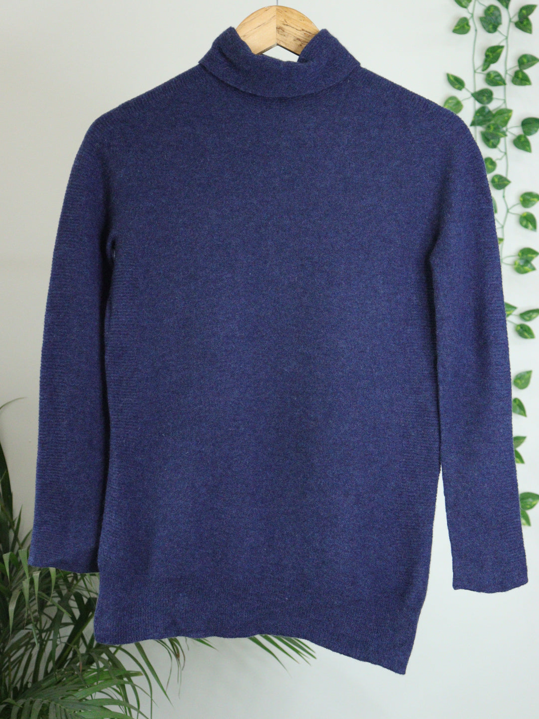 Blue Turtle Neck - 36"
