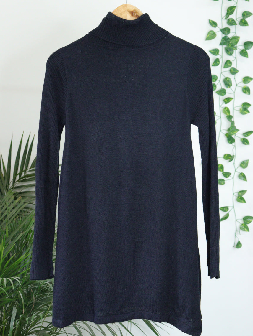 Black Turtle Neck - 36"