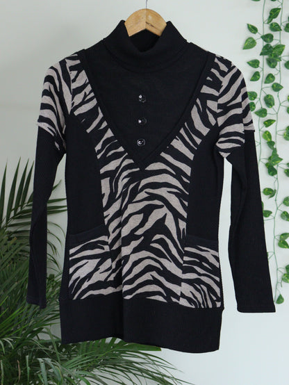Black Turtle Neck - 34"