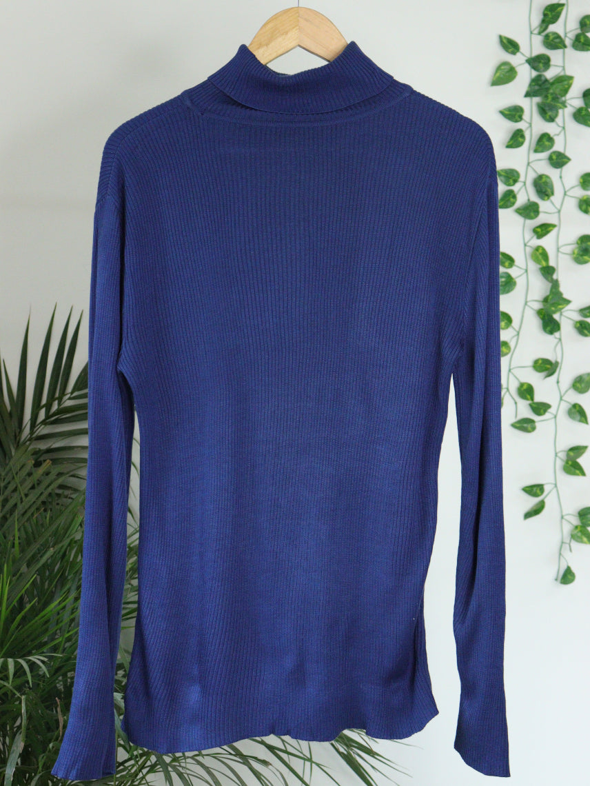 Blue Turtle Neck - 40"