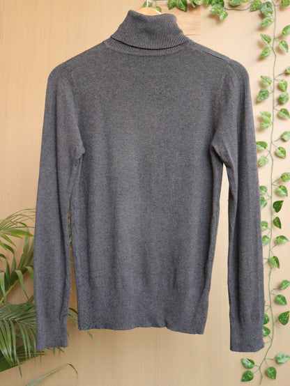 Grey Turtle Neck - 36"