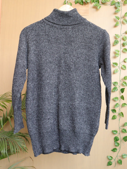 Grey Turtle Neck - 40"