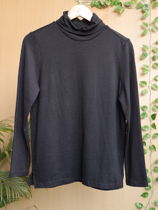 Grey Turtle Neck - 40"