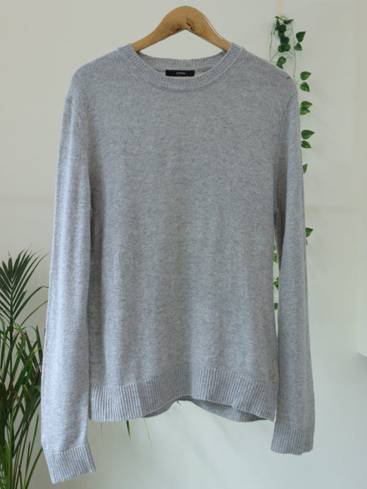 Grey Pullover - 42"