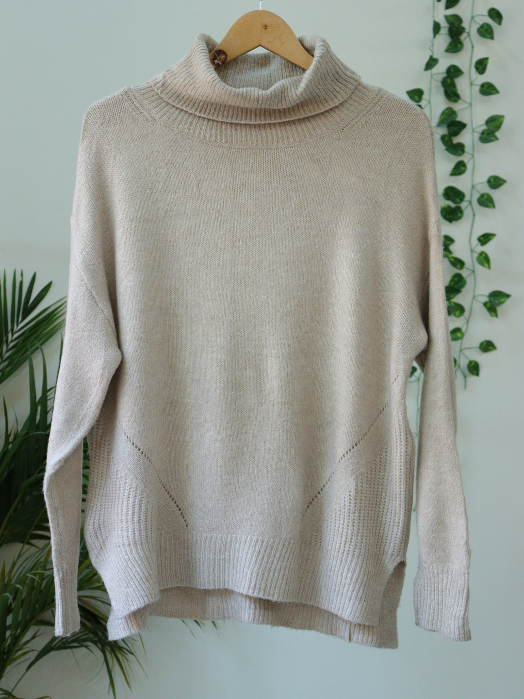 Cream Turtle Neck - 42"