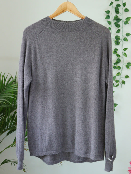 Grey Pullover - 44"