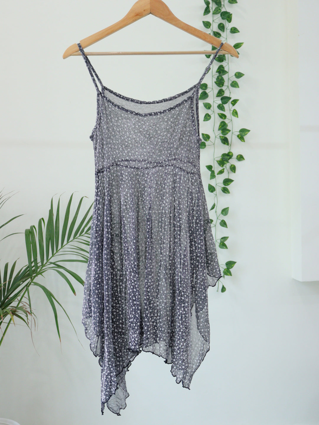 Grey Net Top - 30"