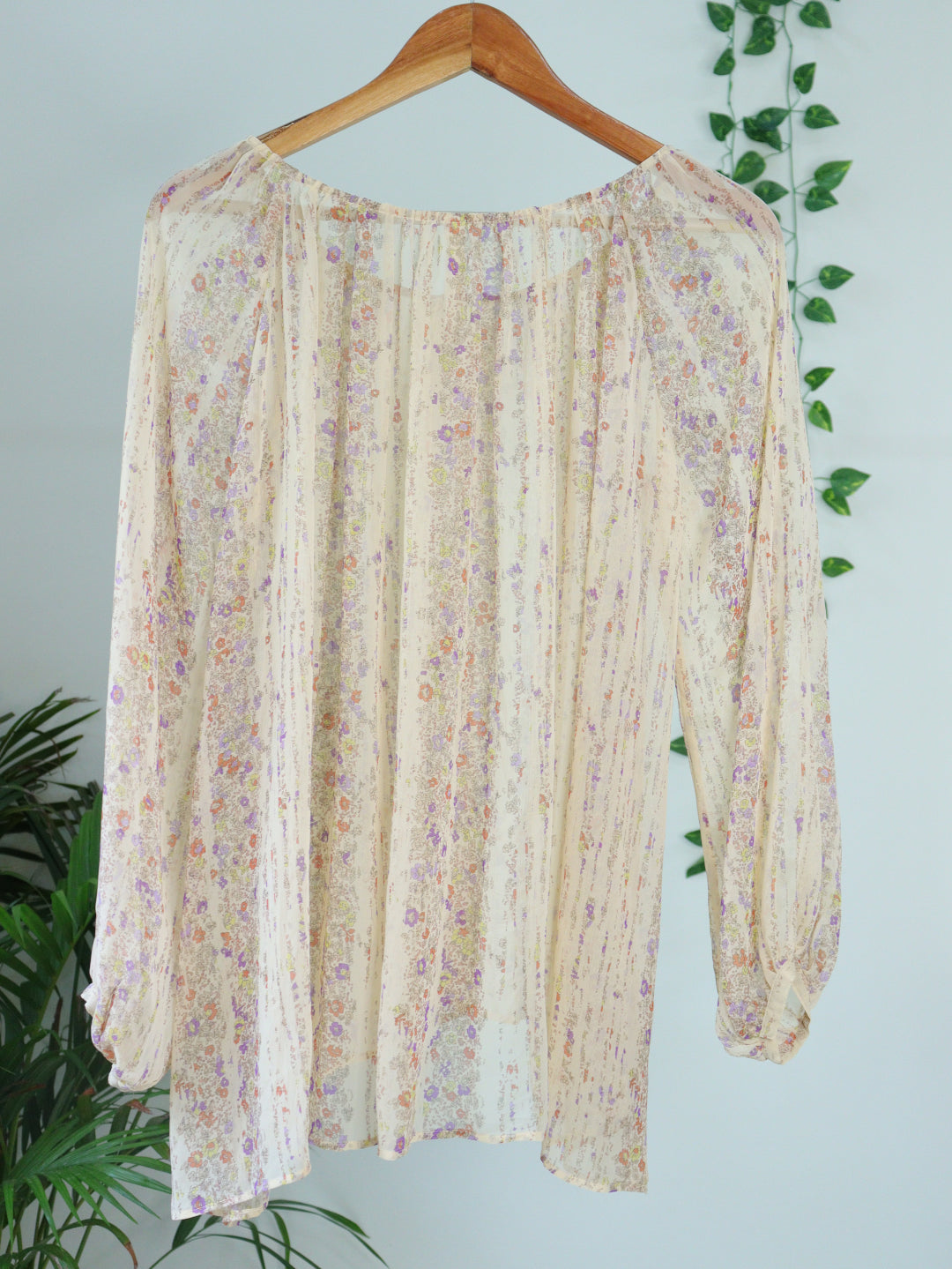 Cream Top - 40"
