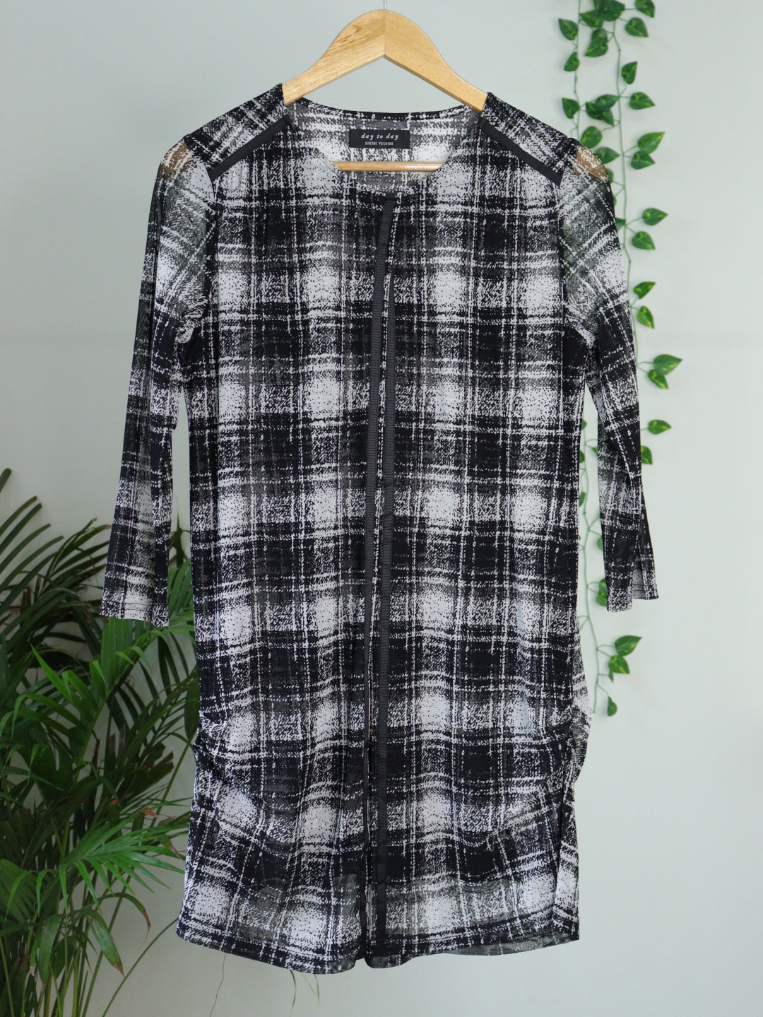 Black Top - 38"