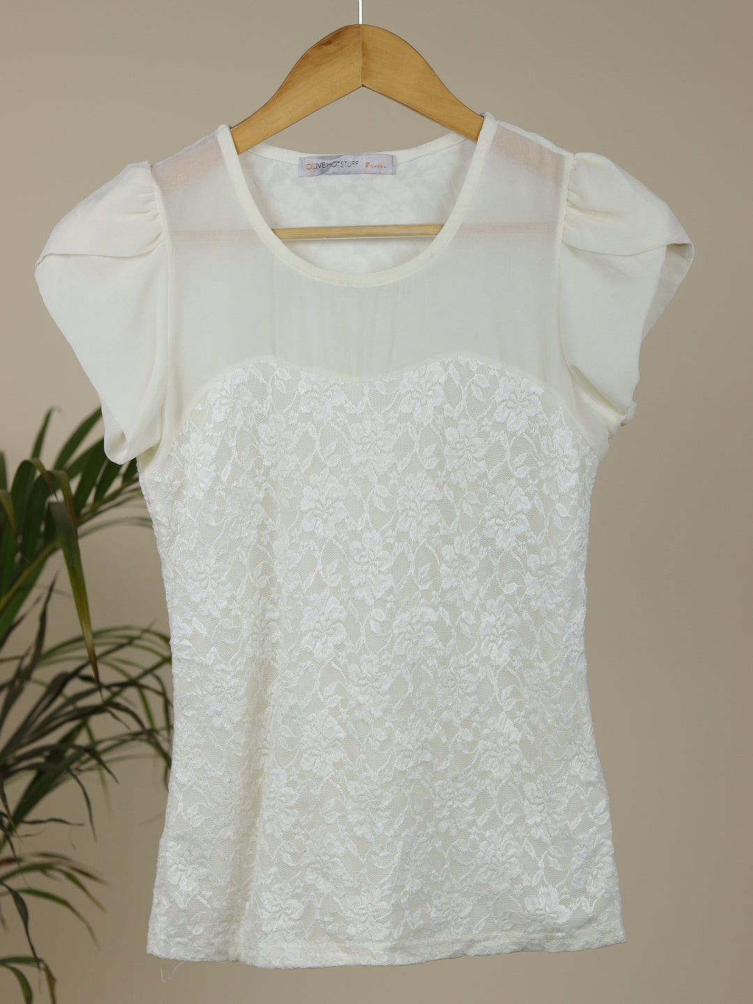 Cream Lace Top - 33"