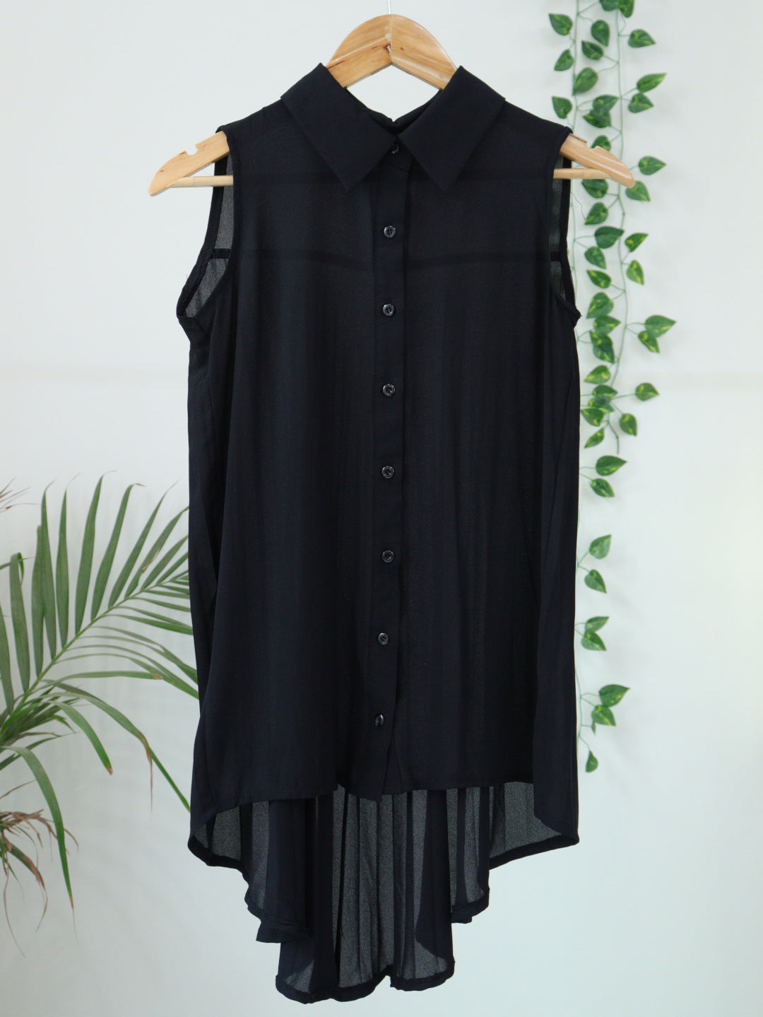 Black Pleated Top - 32"