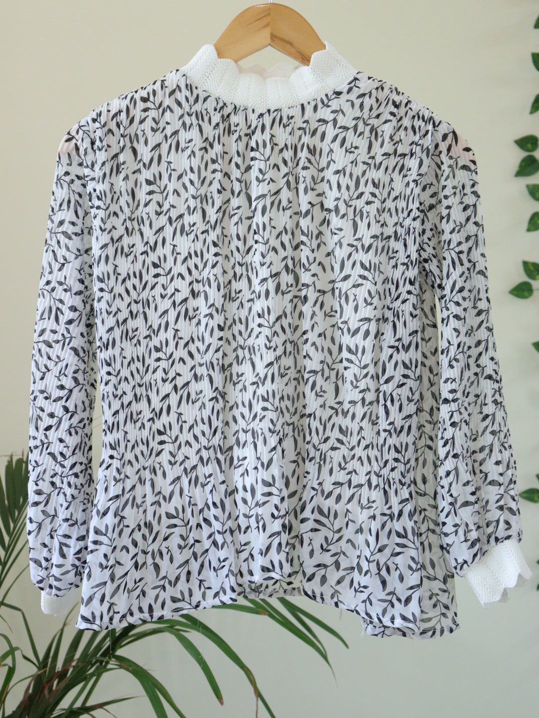 White Pleated Top - 30 to 36"
