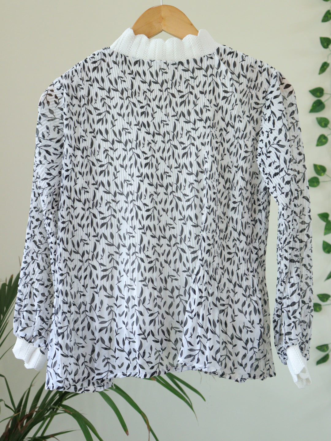 White Pleated Top - 30 to 36"